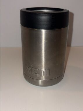 Yeti Stainless Steel Can Insulator with Black Lid